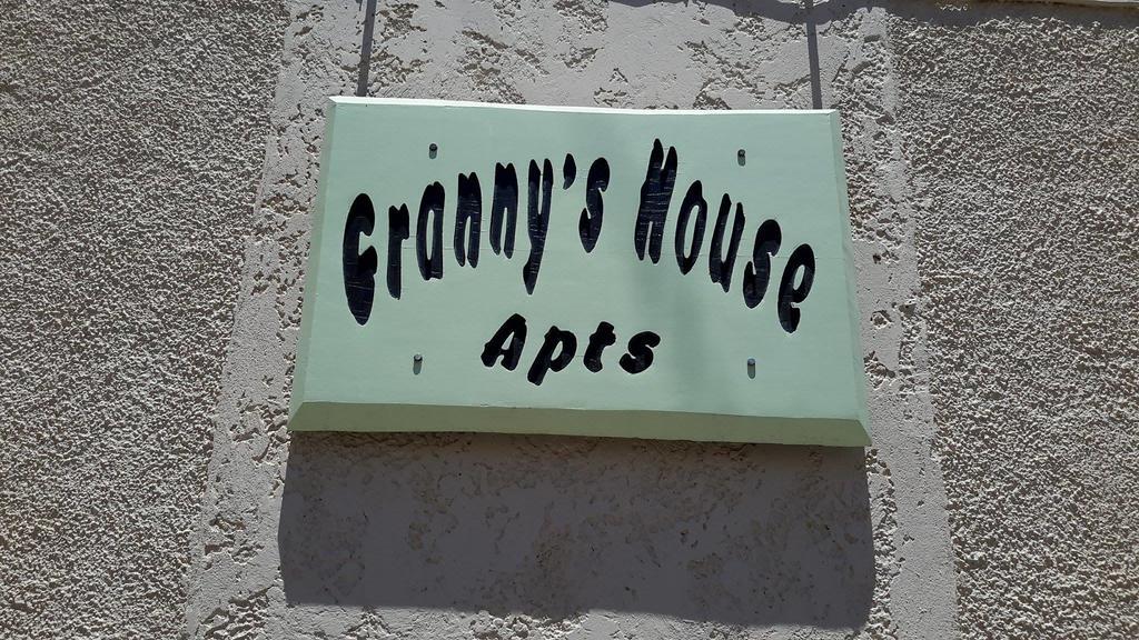 팔레카스트론 Granny'S House 아파트 외부 사진